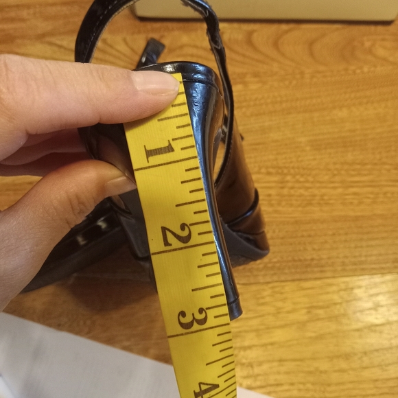 Eitienne Aigner Shiny Black Open-Toe Heeled Sandals Size 7.5 - Picture 3 of 11